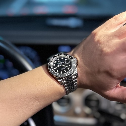 돌고돌아 역시나 마스터워치네요.