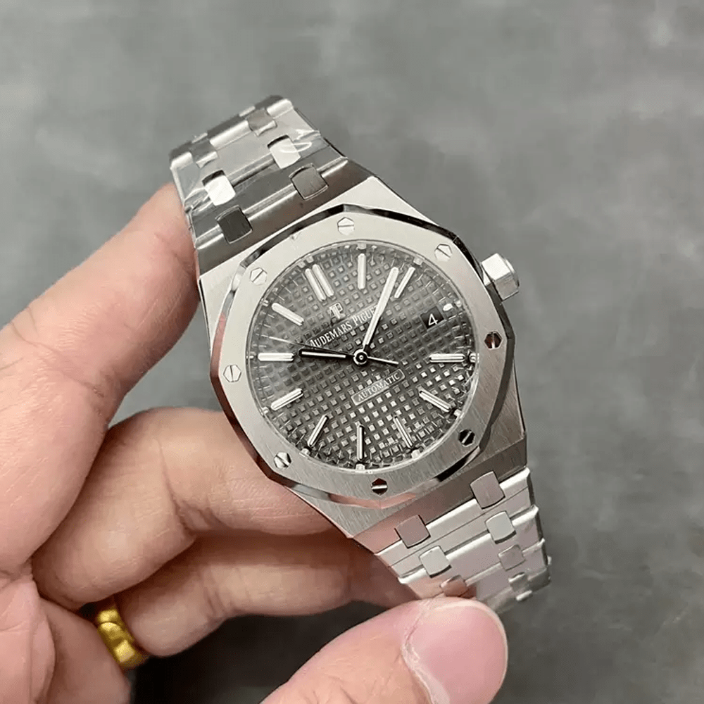 오데마피게 로얄오크 그레이 텍스처 다이얼 SS 브레이슬릿 37mm 15450