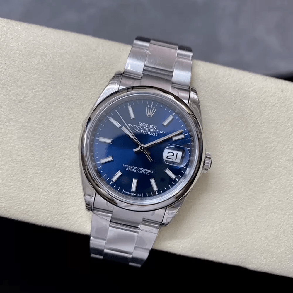 롤렉스 데이저스트 청판 다이얼 스무스 베젤 오이스터 36mm 126200