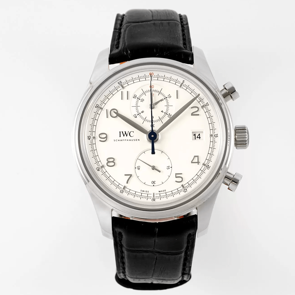 IWC 포르투기저 크로노그래즈 화이트 다이얼 가죽 스트랩 42mm IW390403