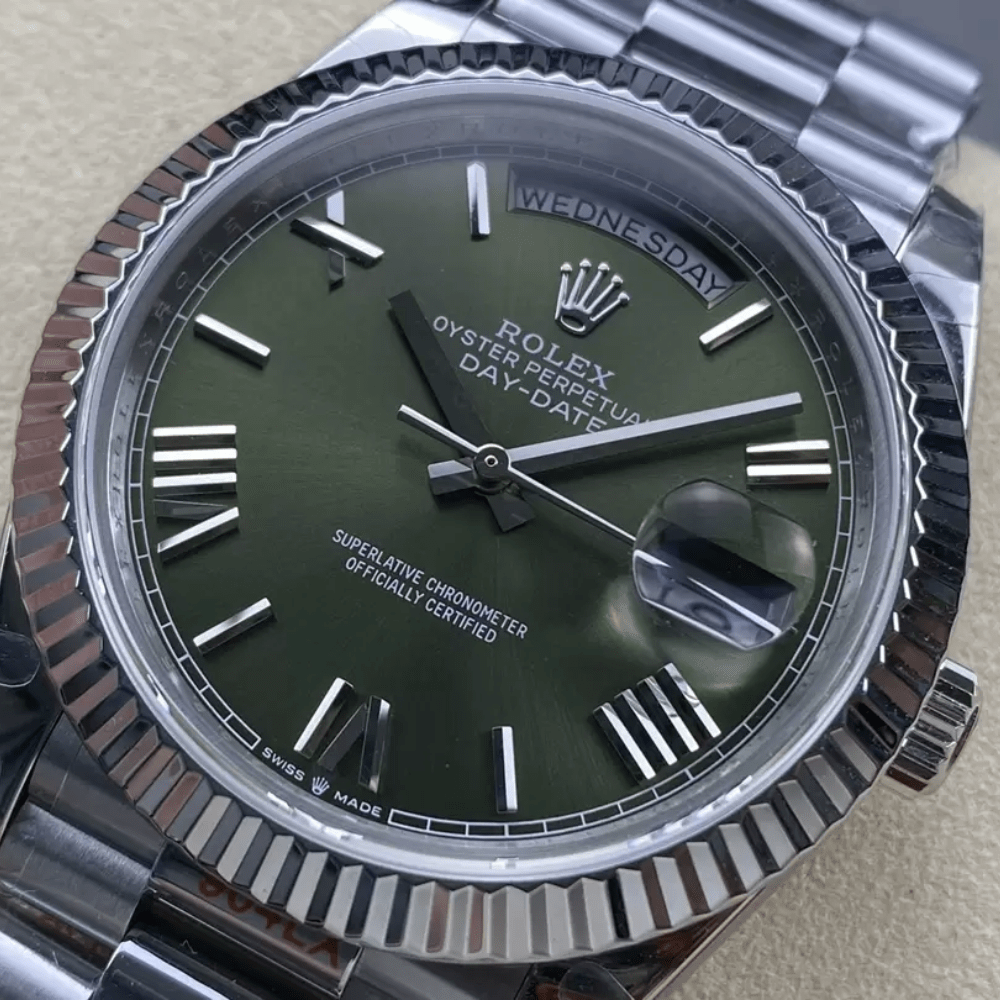 GM공장 롤렉스 데이데이트 올리브그린 로만 다이얼 화이트골드 40mm 228239