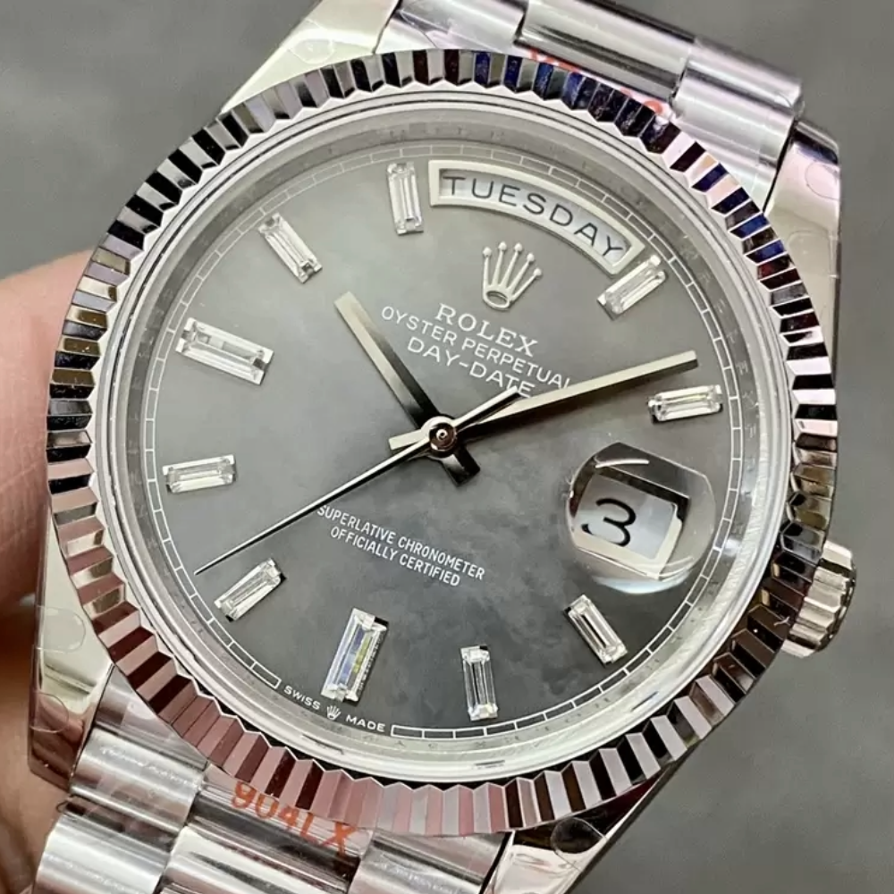 GM공장 롤렉스 데이데이트 그레이 MOP 다이얼 바게트다이아 화이트골드 40mm 228239