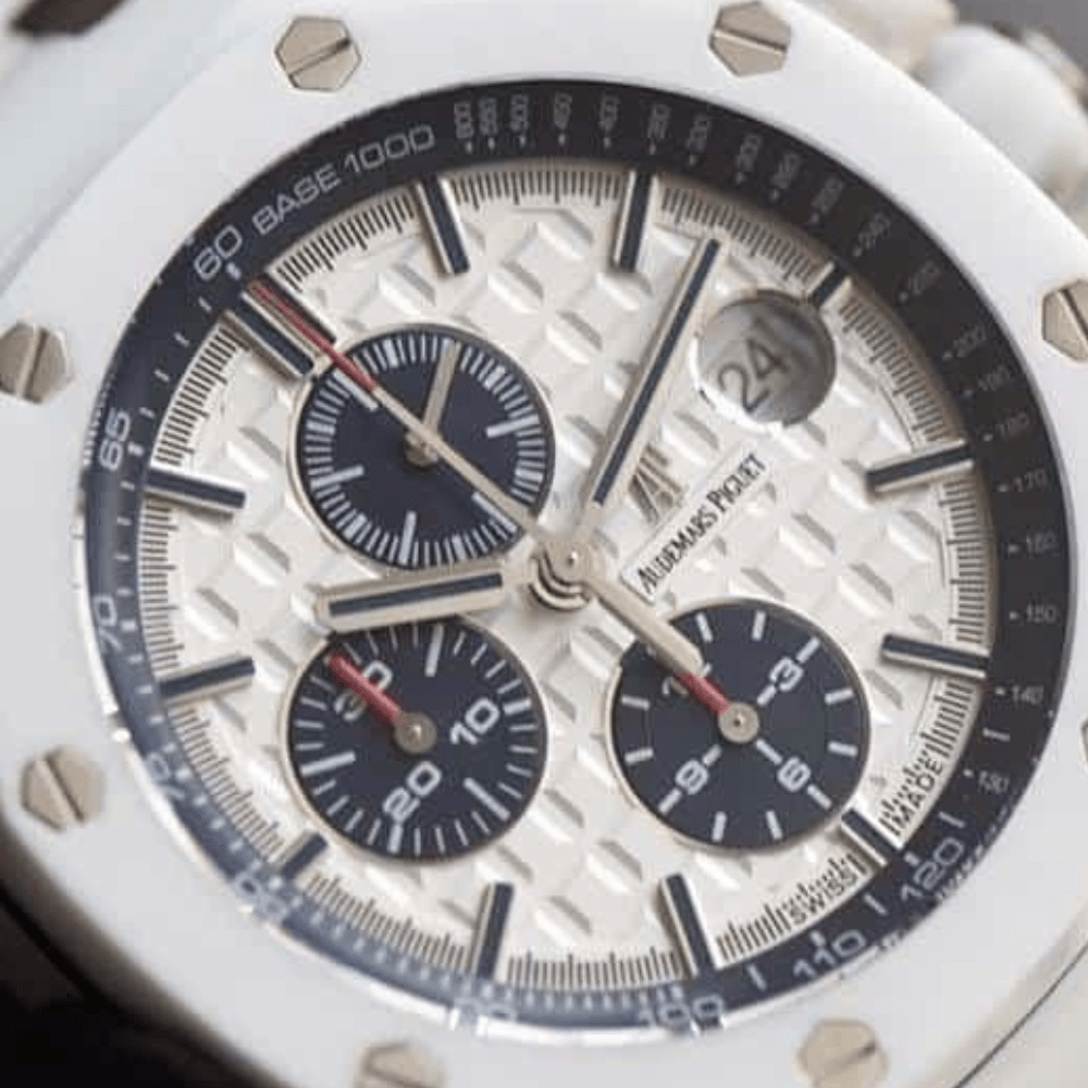 JF공장 오데마피게 로얄오크 오프쇼어 화이트 다이얼 세라믹 화이트 러버스트랩 44mm 26402CB