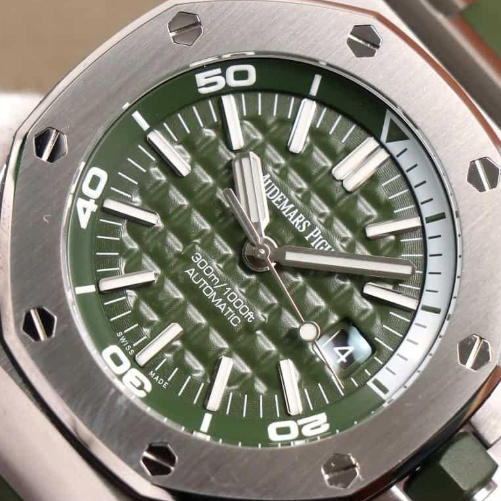 JF공장 오데마피게 로얄오크 오프쇼어 밀리터리 그린 다이얼 스틸 그린 러버스트랩 42mm 15710ST