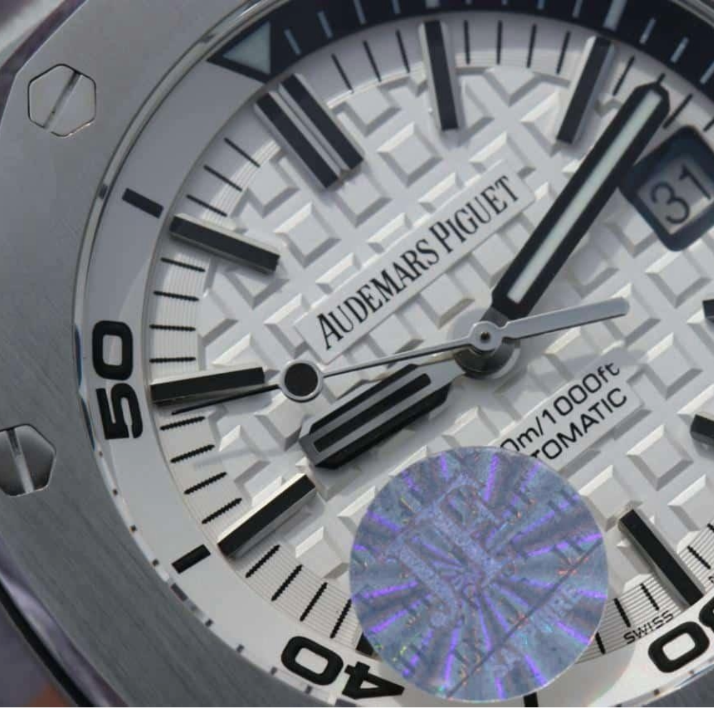 JF공장 오데마피게 로얄오크 오프쇼어 다이버 화이트 다이얼 블랙 러버스트랩 42mm 15710