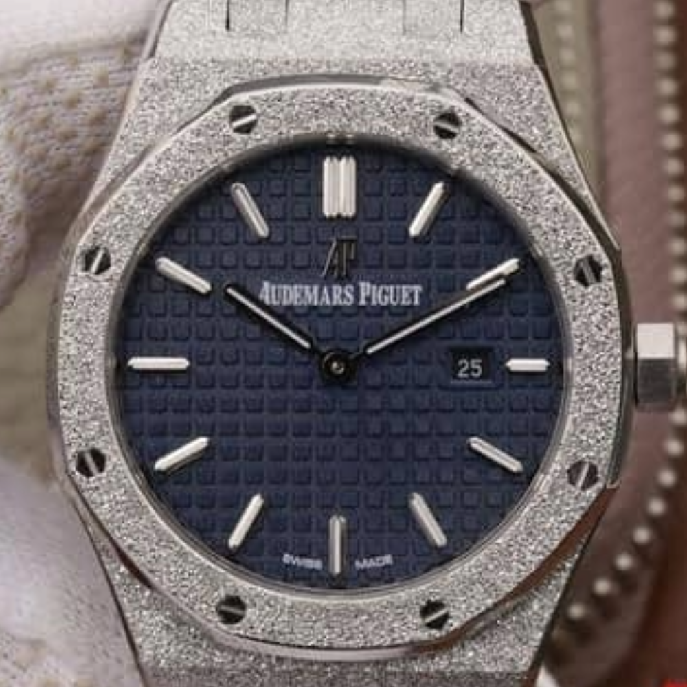 OM공장 오데마피게 로얄오크 프로스트 골드 블루다이얼 스틸 SS 브레이슬릿 33mm 여성용 67653