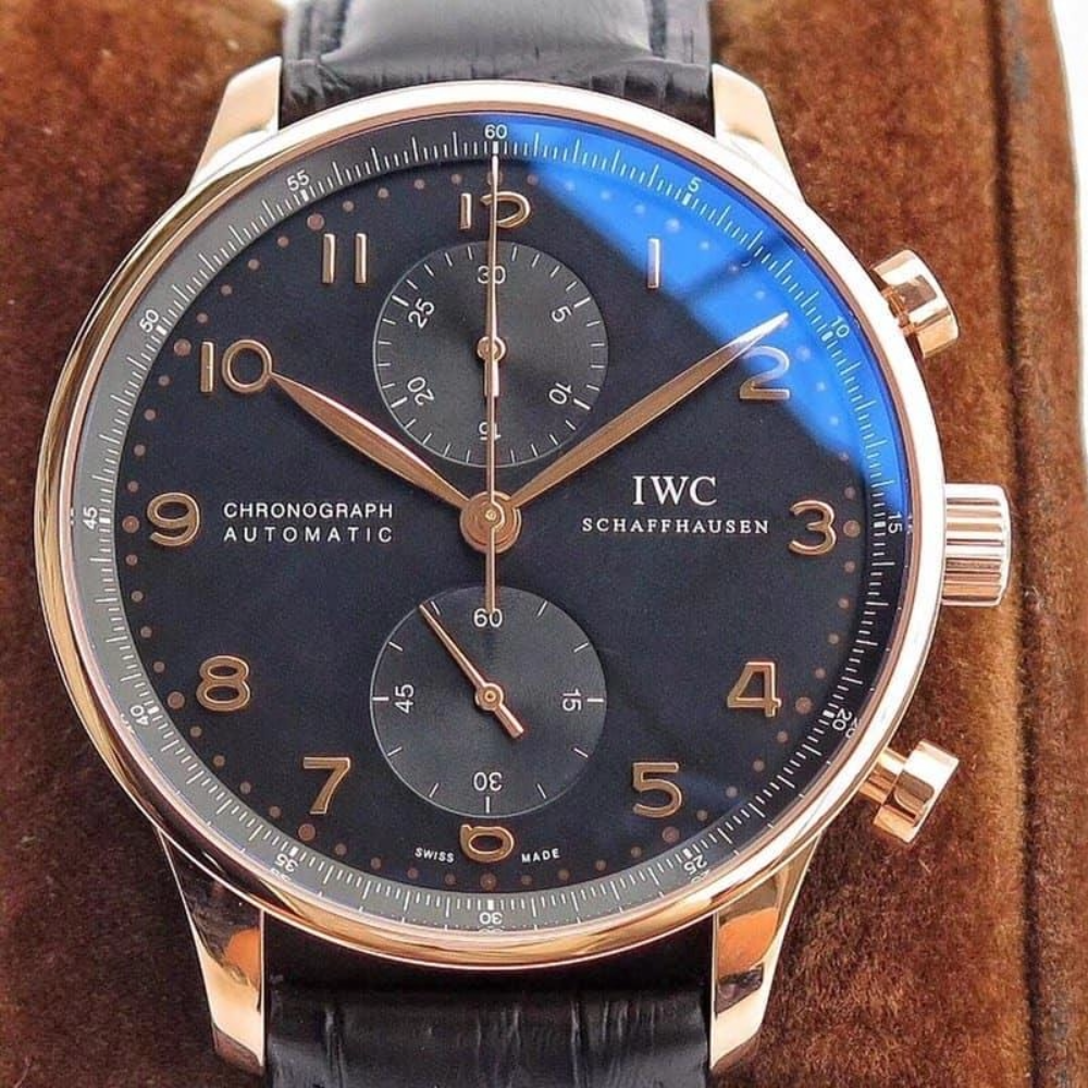 ZF공장 IWC 포르투기저 크로노그래프 로즈골드 블랙 다이얼 레더 스트랩 41mm IW371482