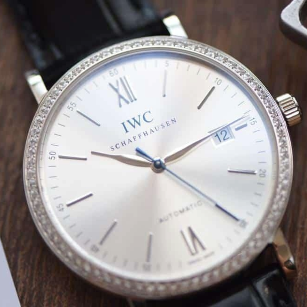 V7공장 IWC 포르토피노 다이아베젤 화이트 다이얼 레더 스트랩 40mm IW356514