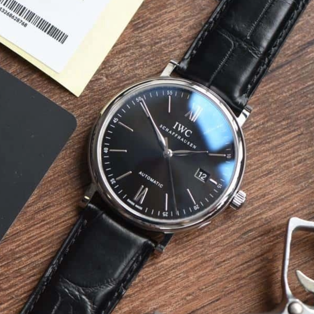 V7공장 IWC 포르토피노 화이트골드 블랙 다이얼 레더 스트랩 40mm IW356502