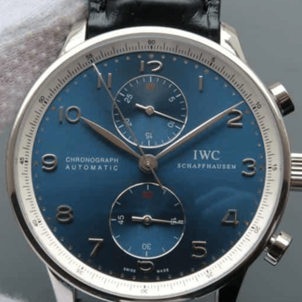 IWC 포르투갈 한정판 슈퍼 울트라씬 포르투기저 크로노그래프 스틸 블루 다이얼 레더 스트랩 40.9mm IW371432