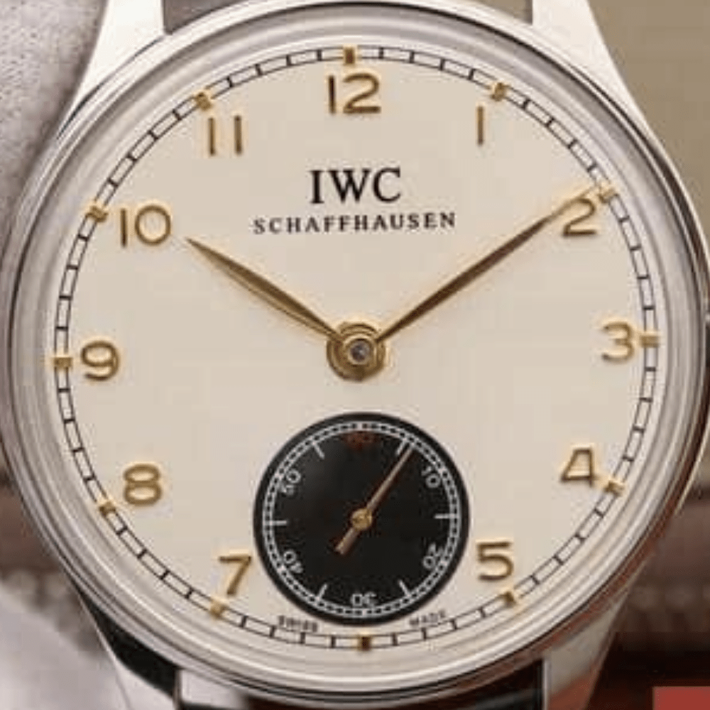 IWC 포르투기저 존스 소드 스틸 화이트 다이얼 레더 스트랩 44mm IW545408