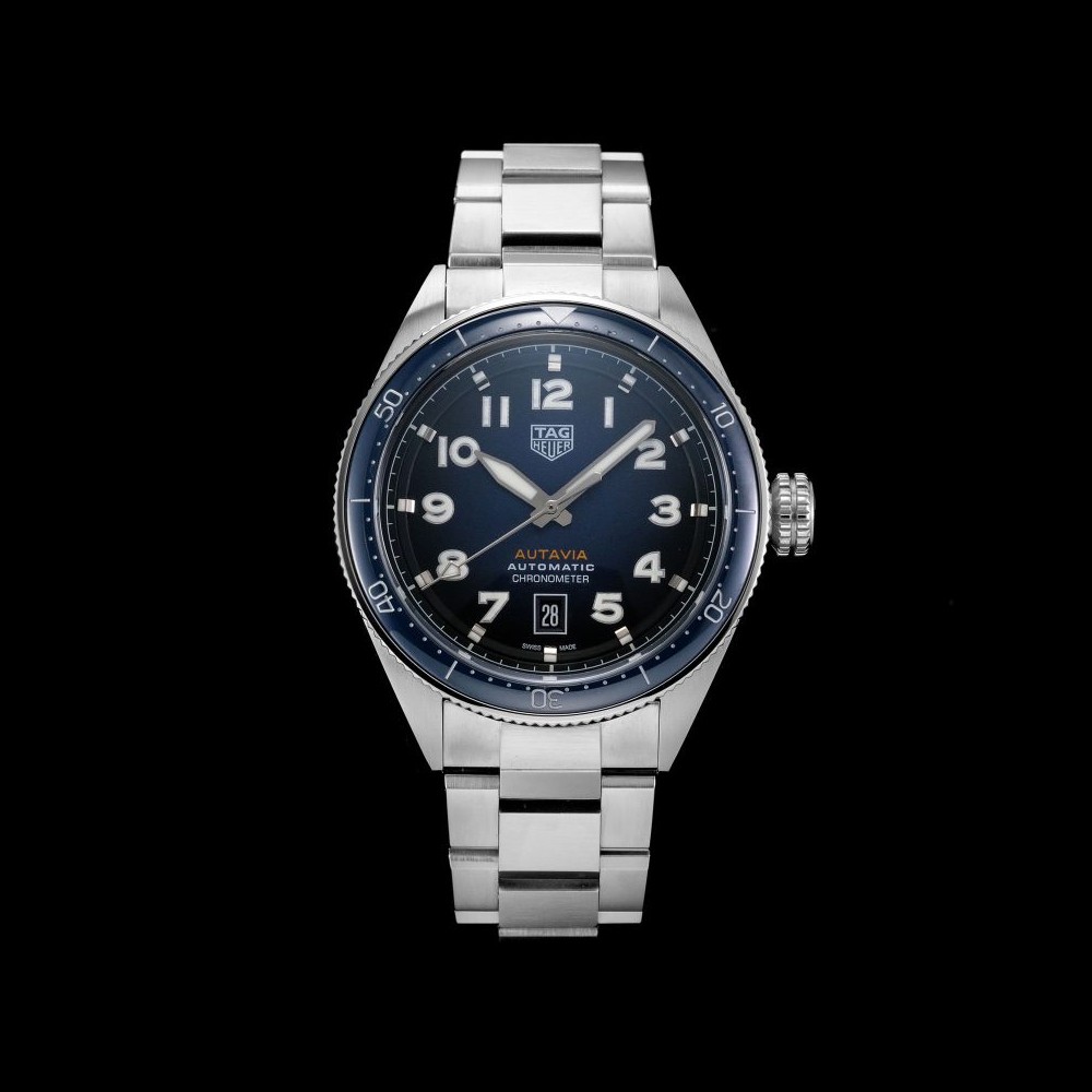 KOR공장 태그호이어 오타비아 시리즈 스틸 네이비 베젤 40mm WBE5116.EB0173