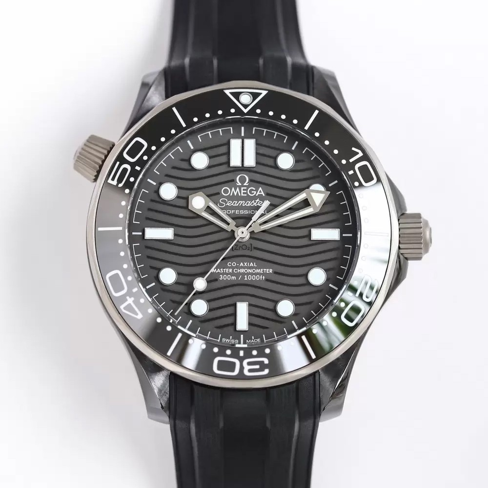 OR공장 오메가 씨마스터 300M 코엑시얼 다이버 블랙 다이얼 43.5mm 210.92.44.20.01.001