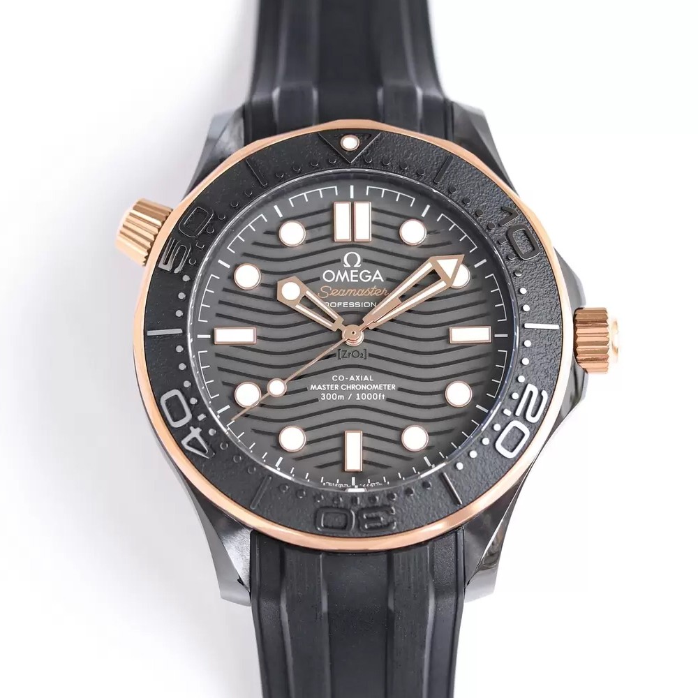 OR공장 오메가 씨마스터 300M 코엑시얼 다이버 블랙 다이얼 로즈골드 43.5mm 210.62.44.20.01.001