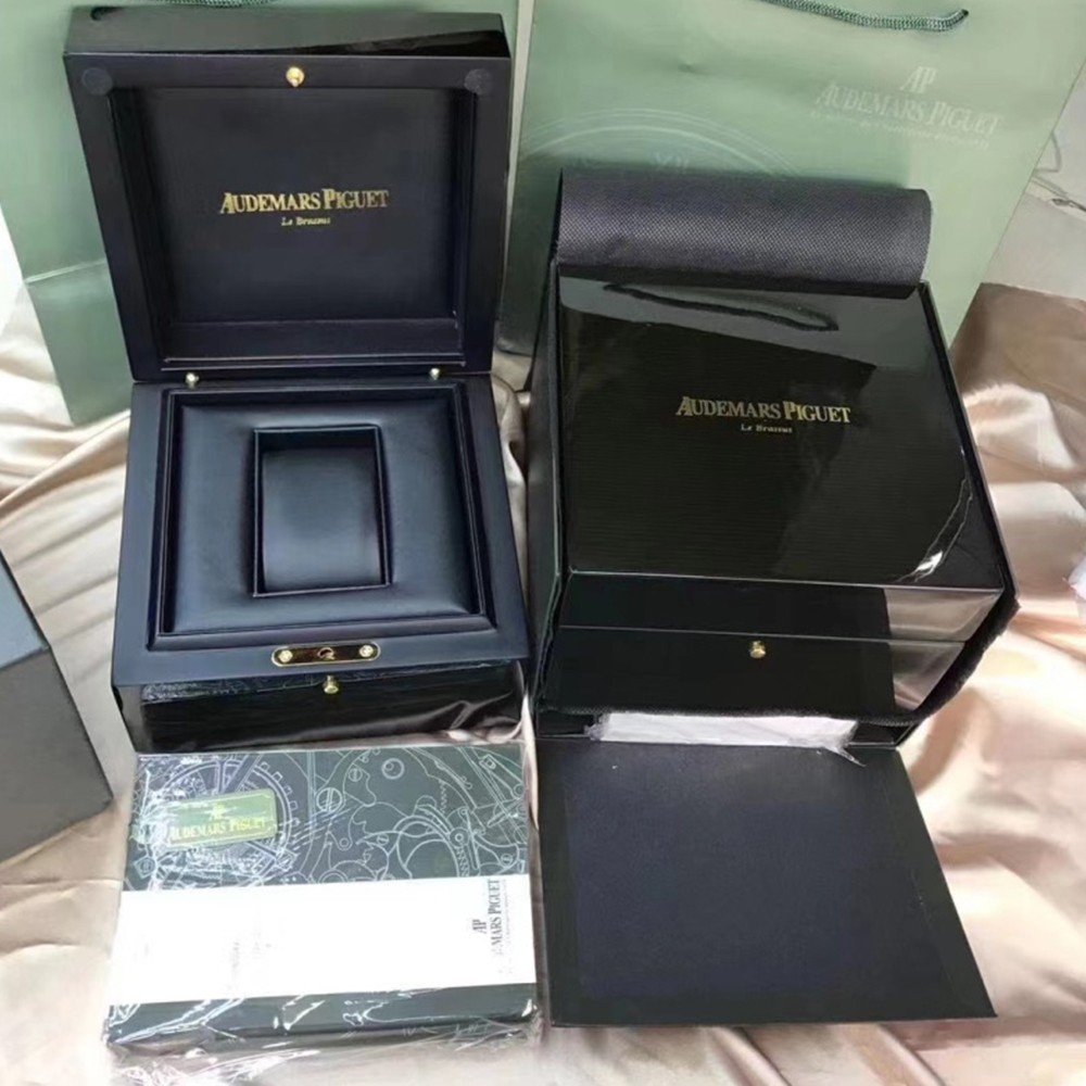 오데마피게 시계 케이스 및 구성품