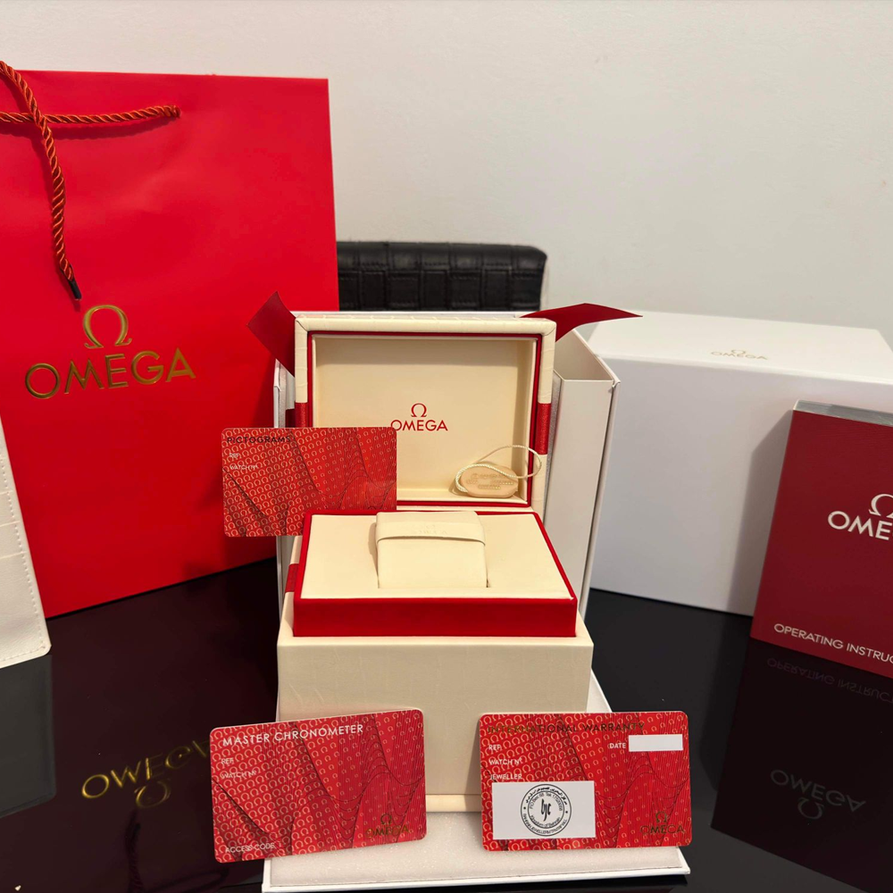 오메가 시계 케이스 및 구성품