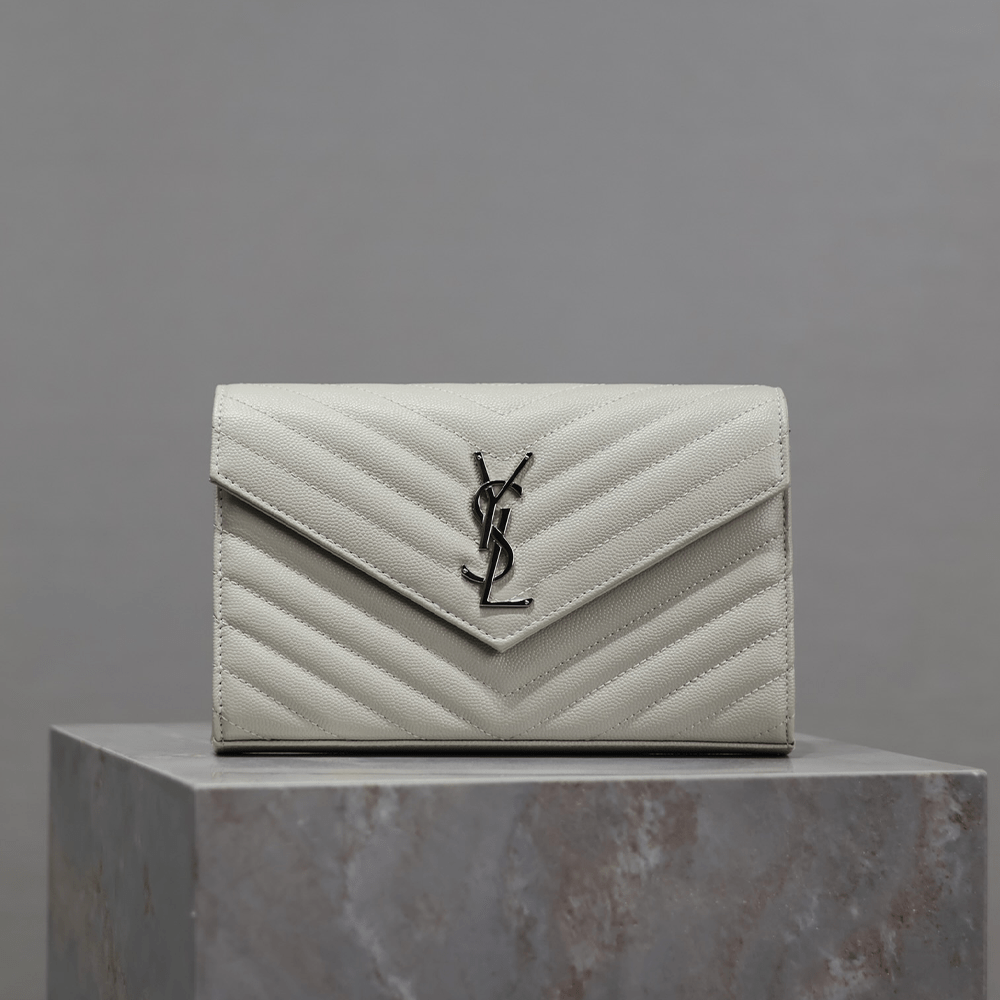 생로랑 여성 마틀라세 모노그램 체인 지갑 화이트 377828