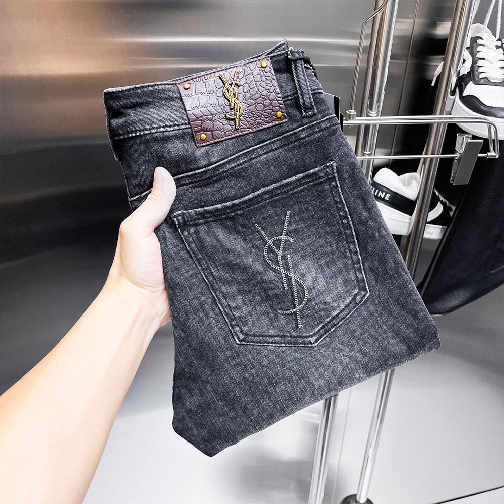 생로랑 24 FW 레더로고 흑청 데님 팬츠