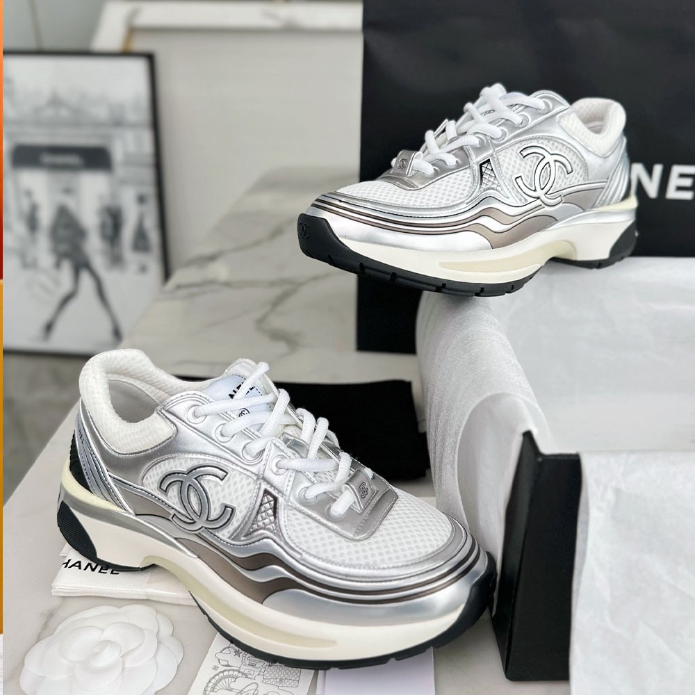 샤넬 cc 로고 샤식스 패브릭 스니커즈