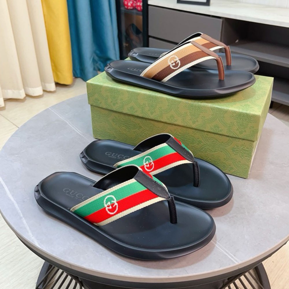 구찌 웹 및 레더 T 스트랩 샌들