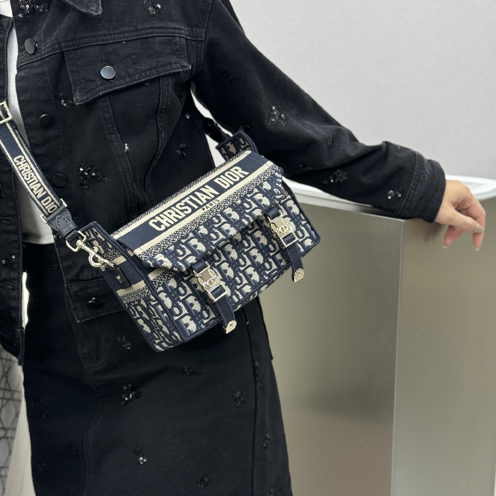 디올 오블리크 디올캠프 호보백