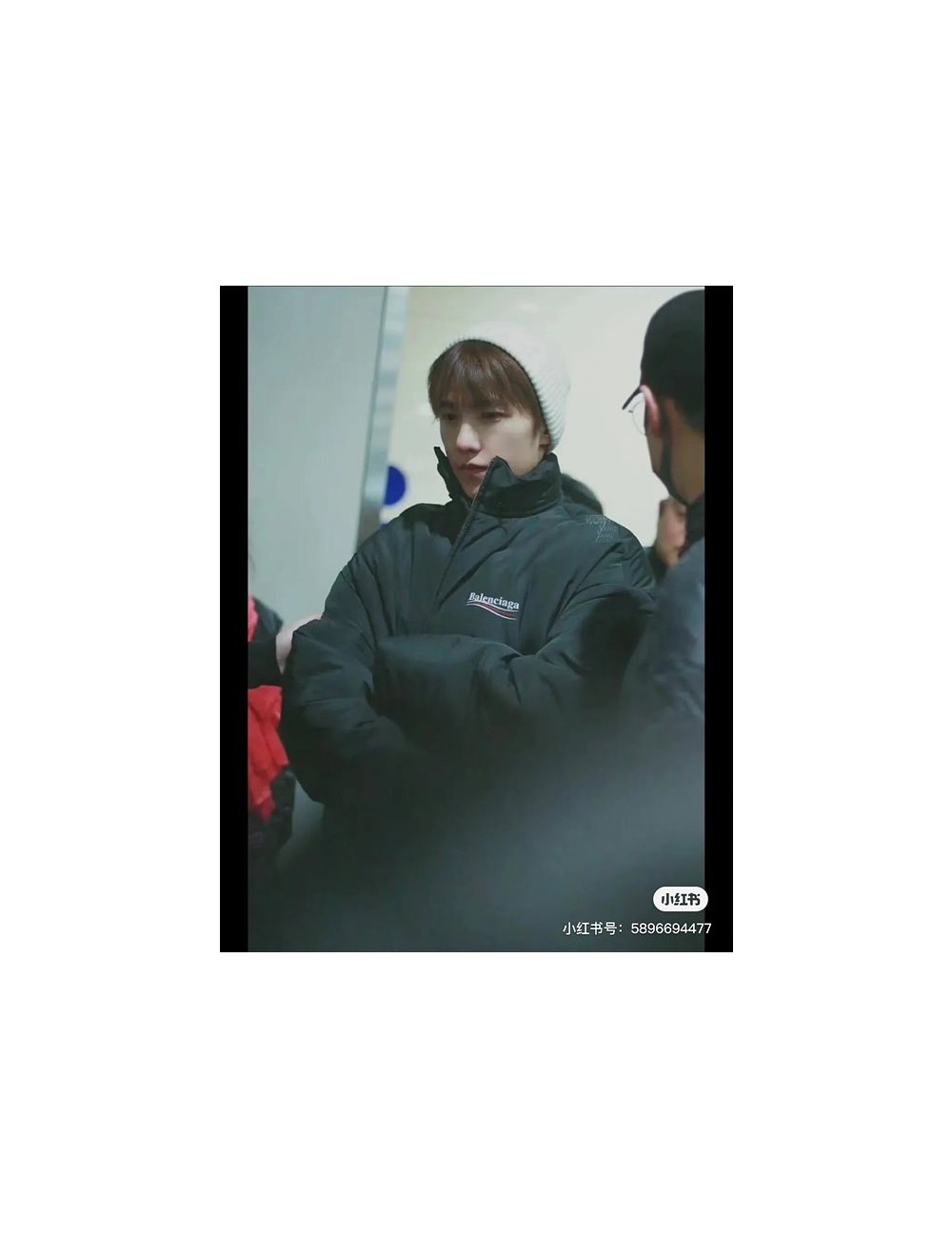 발렌시아가 웨이브로고 c컬 패딩 (남녀공용)