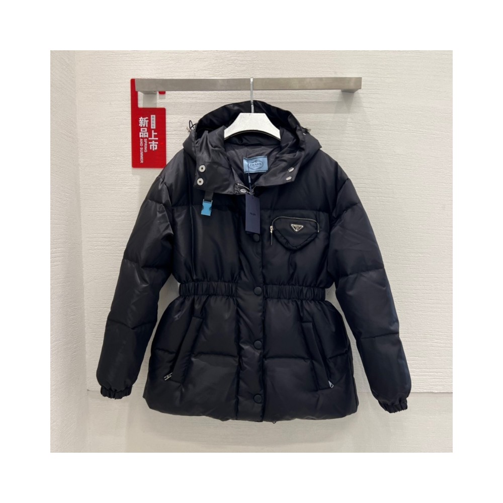 프라다 리나일론 삼각로고 여성 패딩
