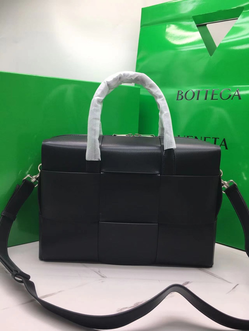 보테가베네타 아르코 브리프케이스 746358
