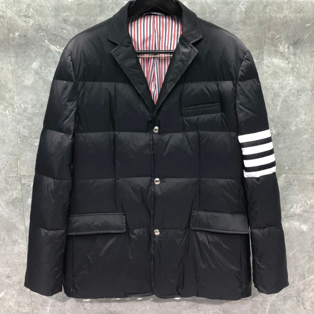 톰브라운 패딩 정품급 (남성용)