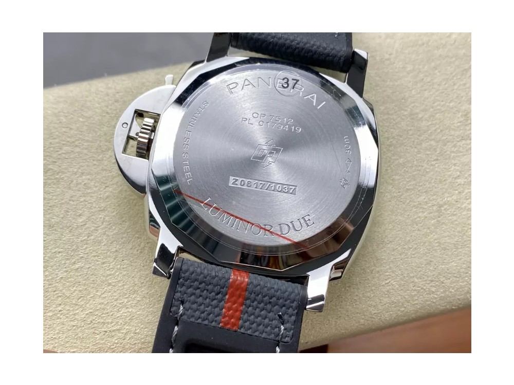 VS공장 파네라이 루미노르 듀 화이트 다이얼 42mm PAM1381