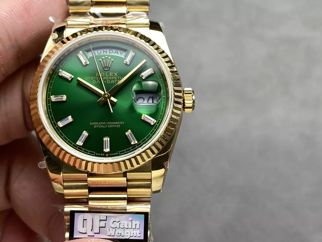 QF공장 v5 롤렉스 데이데이트 그린 다이얼 바게트다이아 YG 금통 36mm 128238