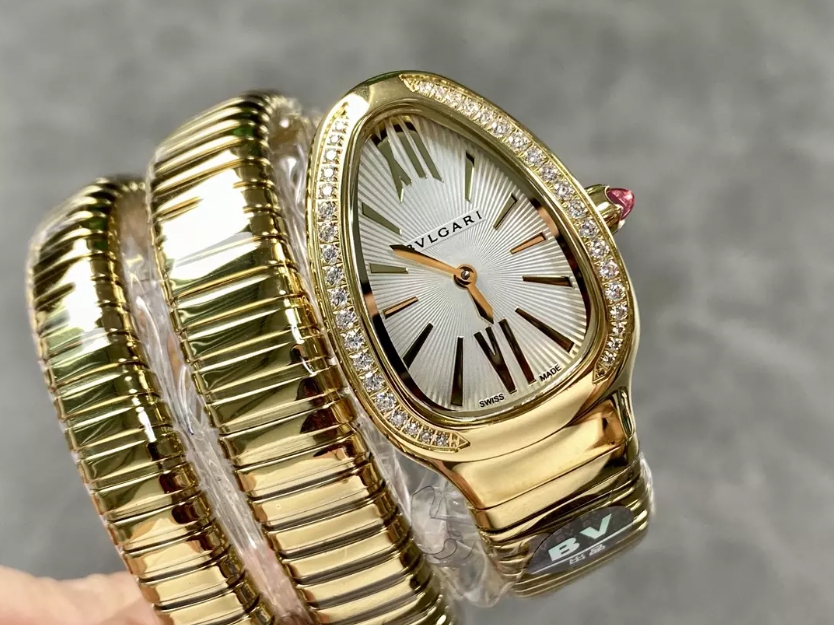 불가리 세르펜티 투보가스 골드 다이아 베젤 화이트 다이얼 금통 35mm 101923