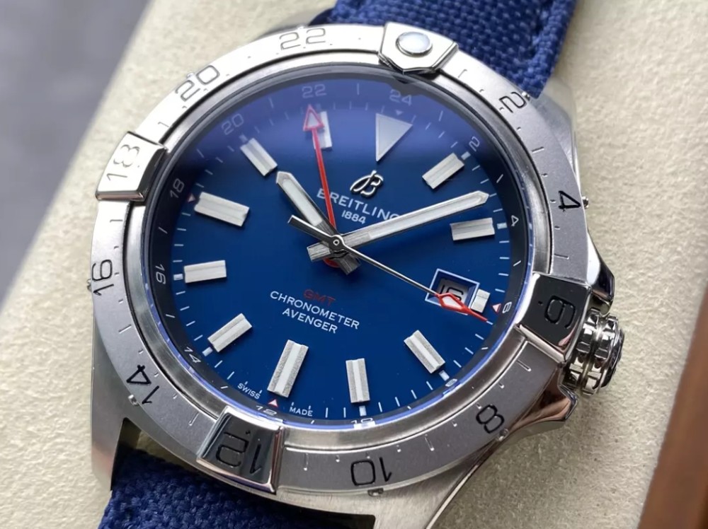 BLS공장 브라이틀링 어벤저 오토매틱 GMT 베스트 에디션 블루 다이얼 나일론 스트랩 44mm