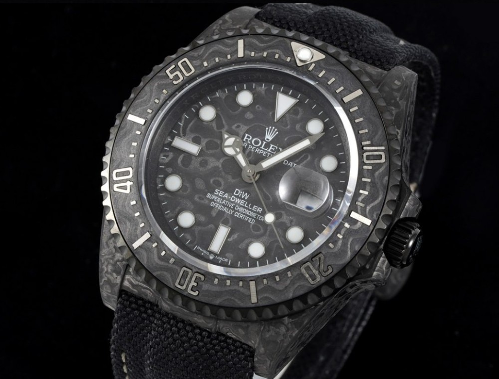 DIW공장 롤렉스 씨드웰러 카본 커스텀 43mm M126600