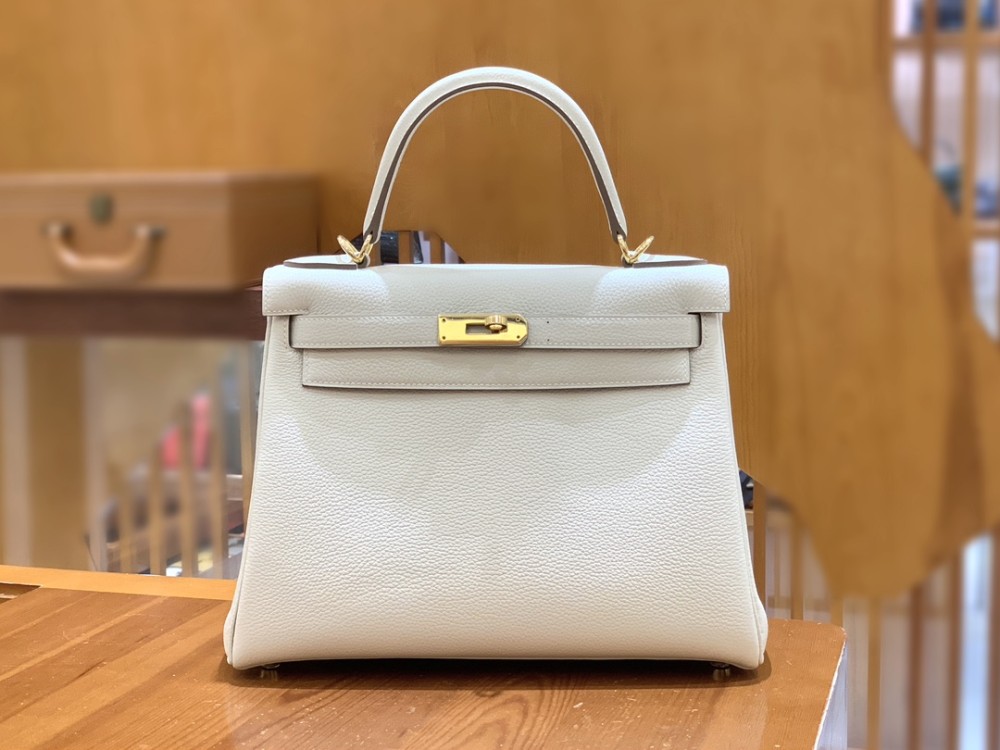 올수공 에르메스 켈리 28 토고 밀크 쉐이크 골드 버클