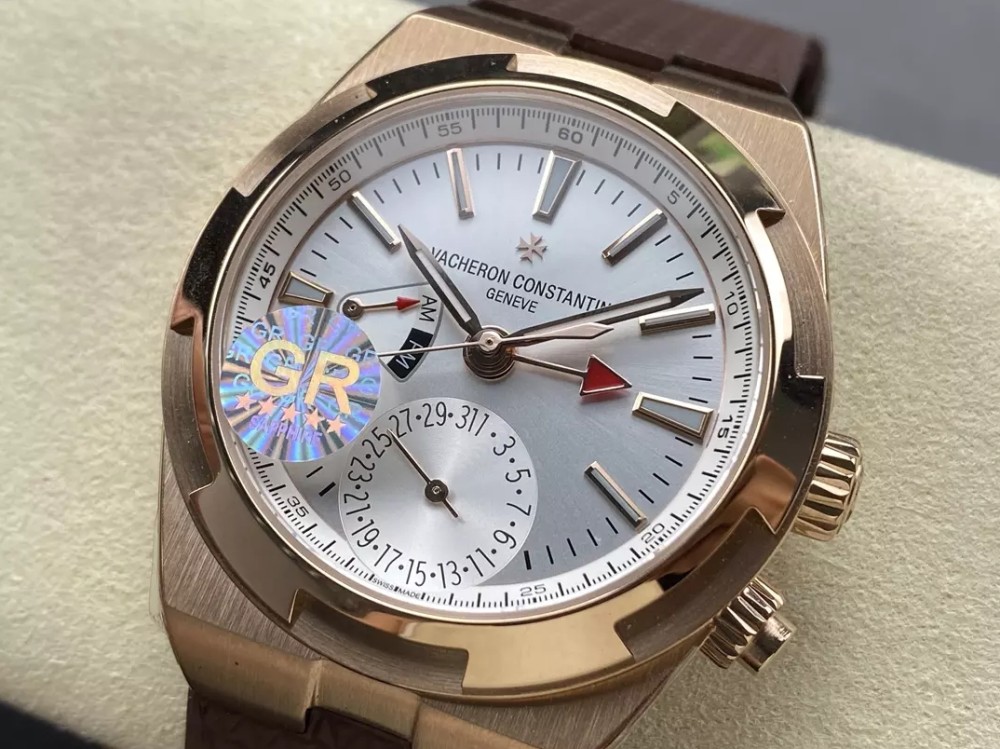 GR공장 바쉐론 콘스탄틴 오버시즈 듀얼 타임 실버 다이얼 브라운 러버 스트랩 41mm 7920V