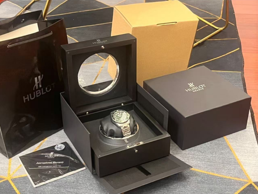 위블로 시계 케이스 및 구성품