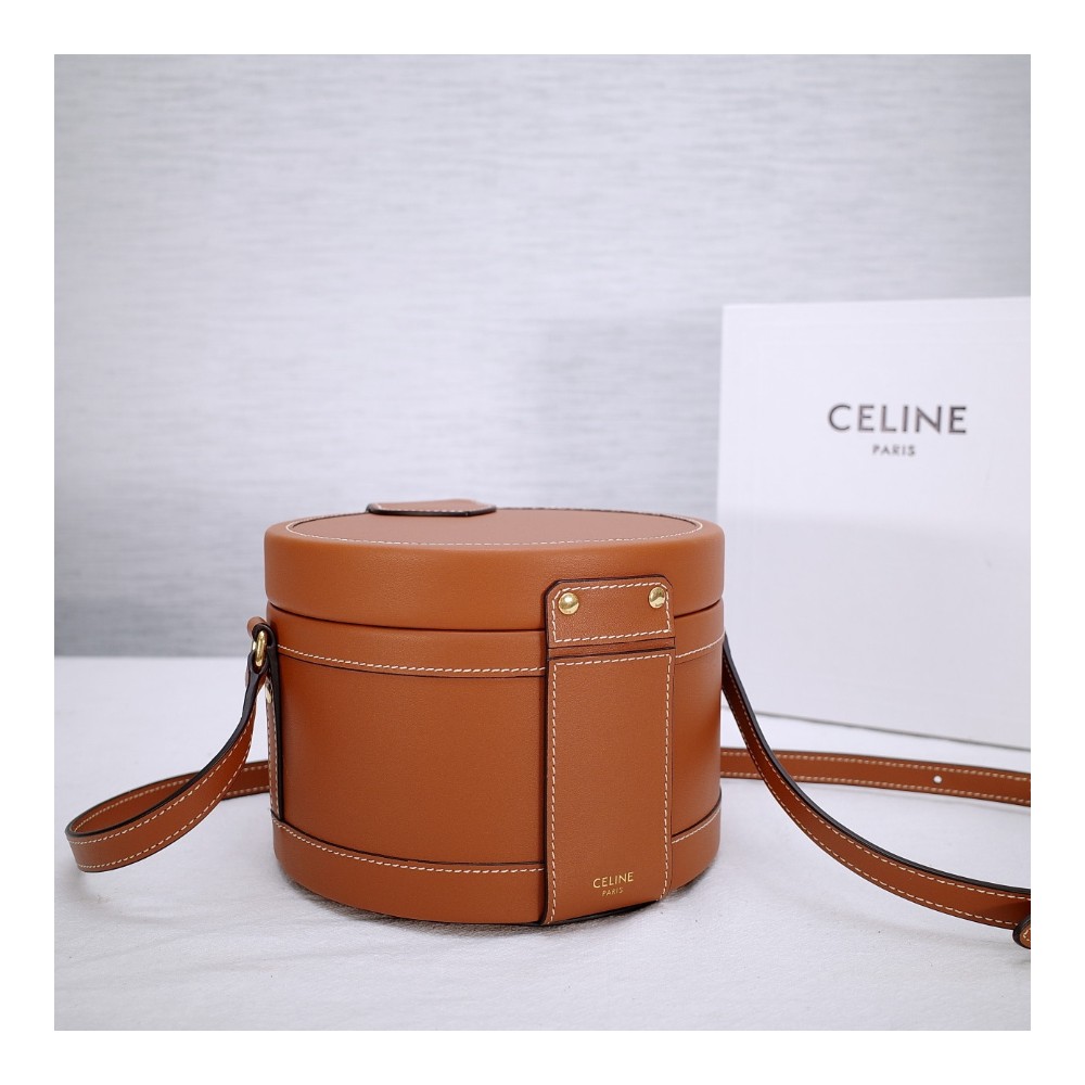 셀린느 레더 크로스바디