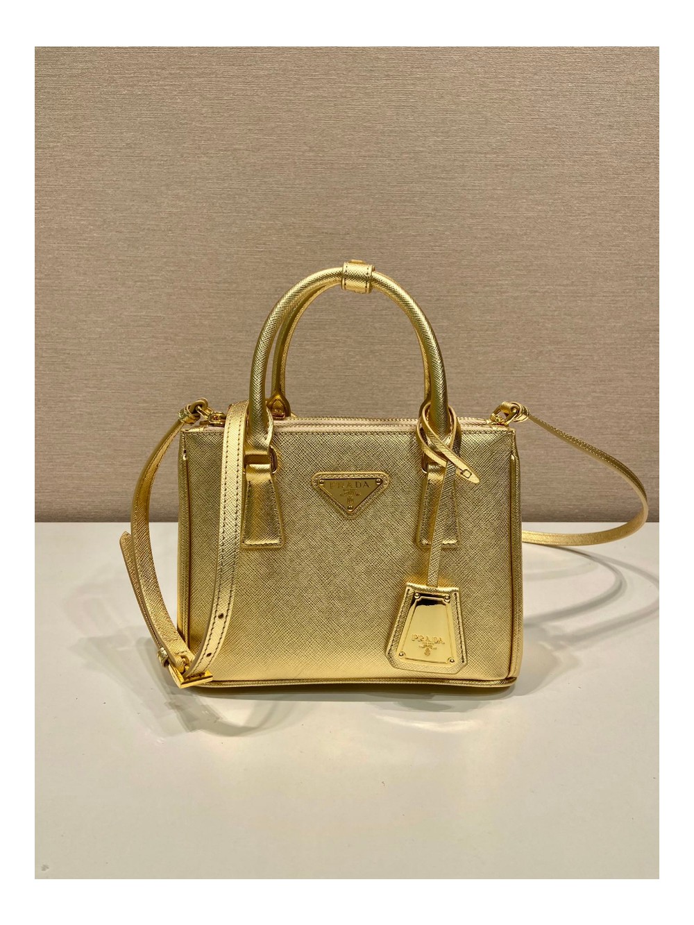 프라다 갤러리아 사피아노 마이크로백