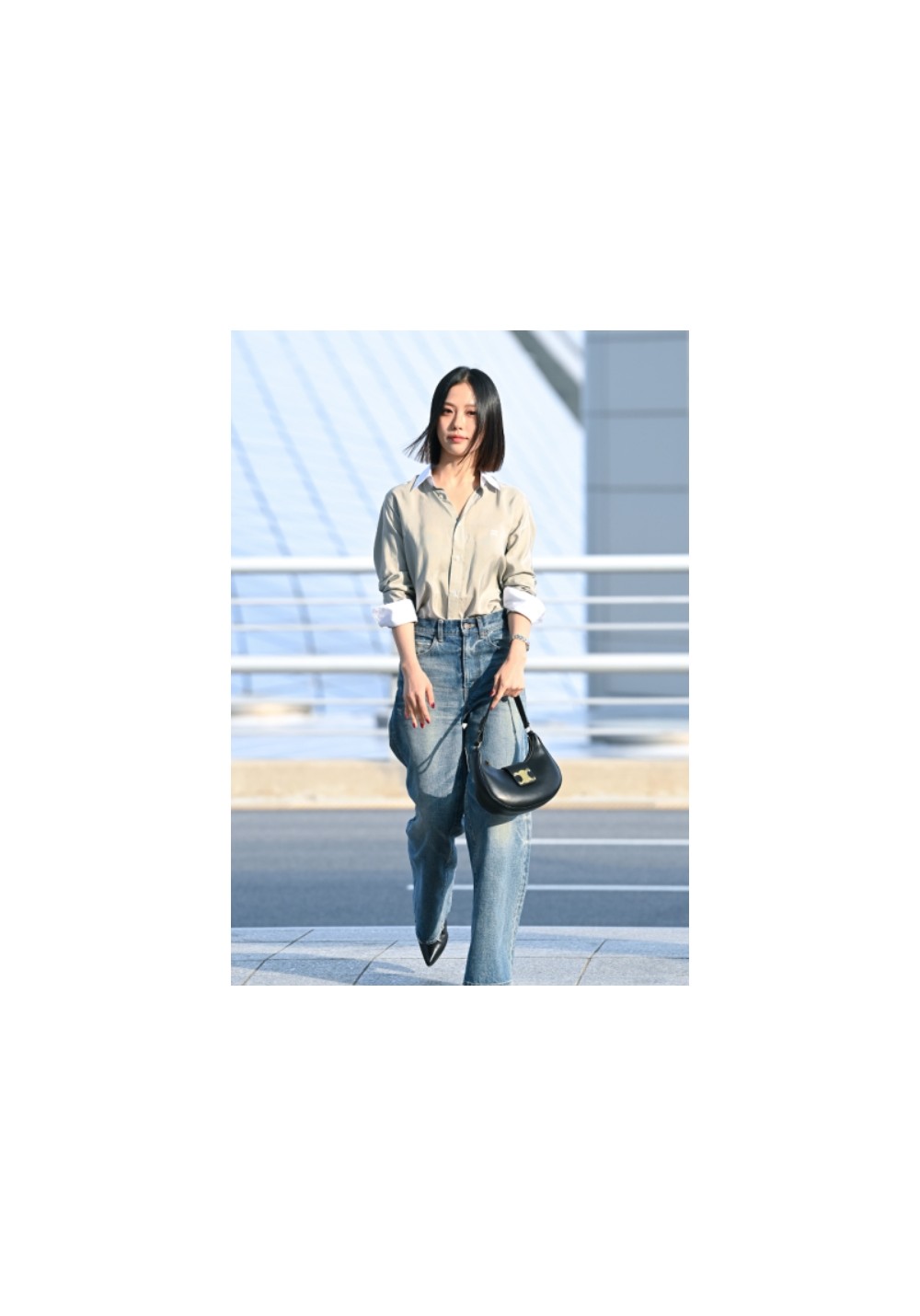 [고민시 PICK] 셀린느 미디엄 아바 트리옹프백