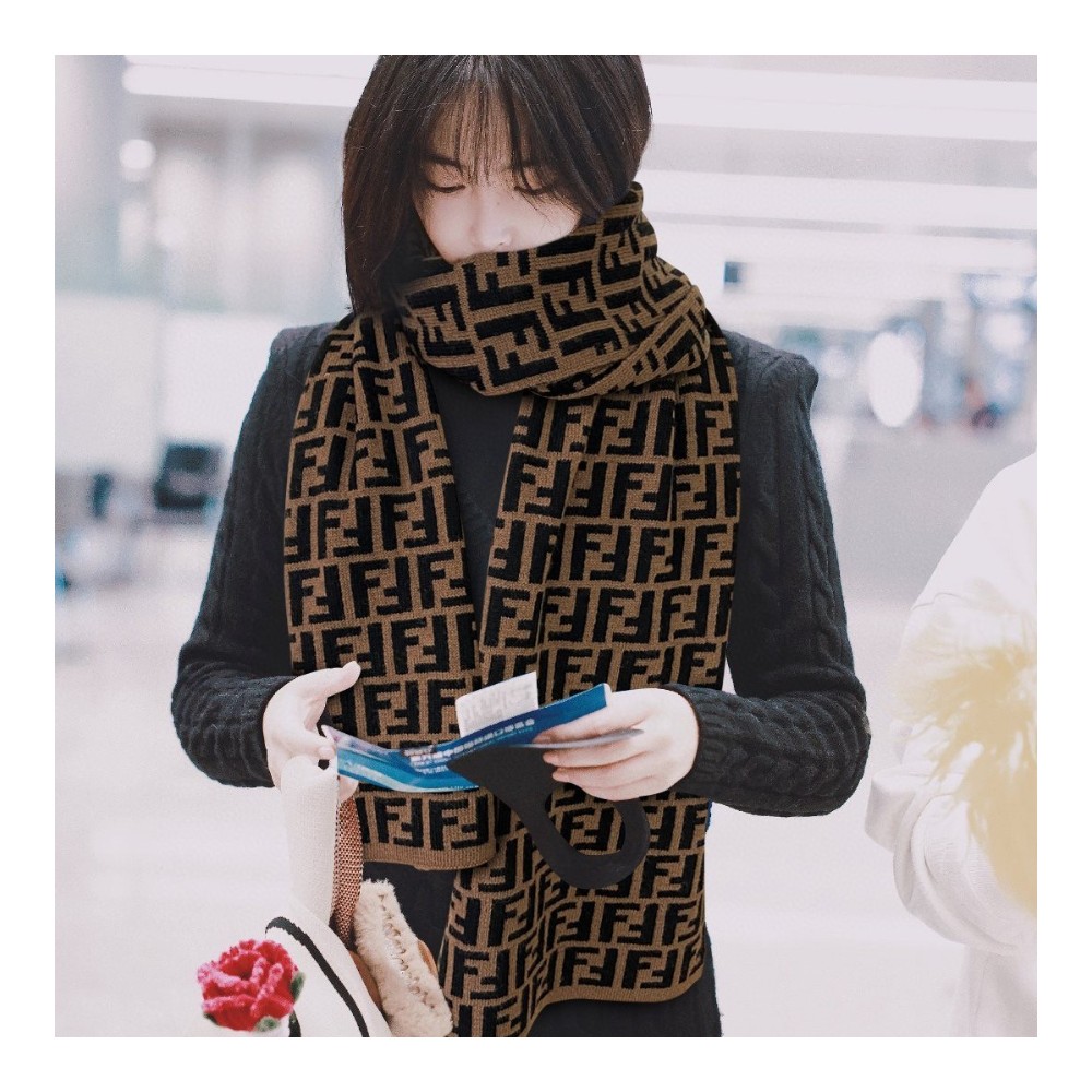 펜디 FENDI SCARF 스카프