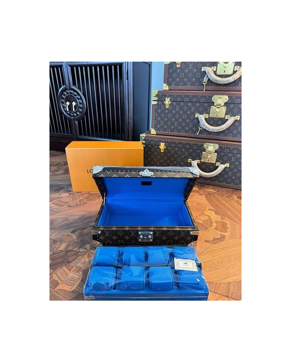 루이비통 코프레8 시계 케이스 8구