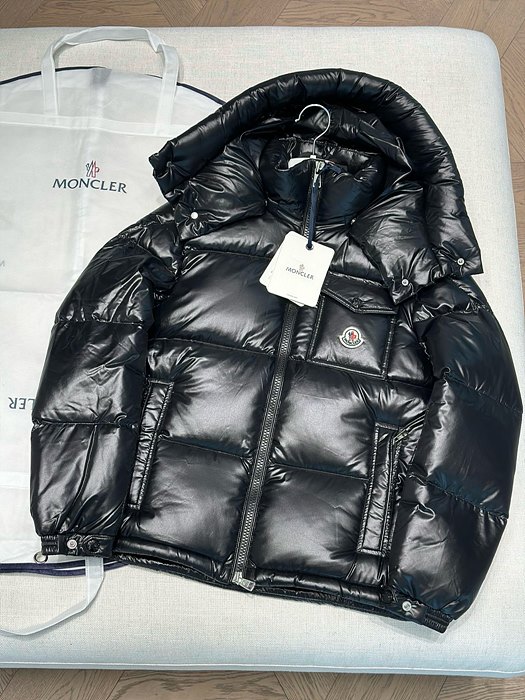 몽클레어 몽벨리아드 다운 패딩