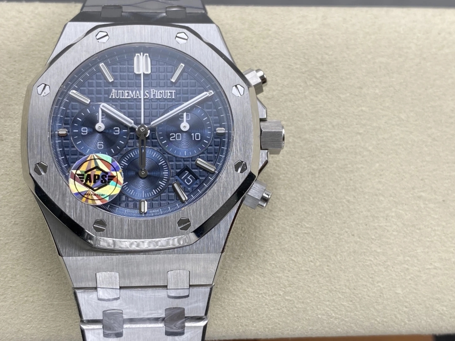 오데마피게 로얄오크 크로노그래프 블루다이얼 SS 브레이슬릿 41mm 26715